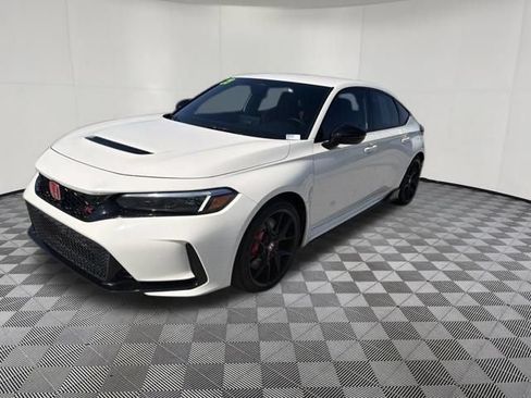 Used 2023 Honda Civic Type R image 12