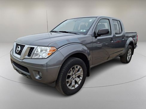 Used 2020 Nissan Frontier SV image 5