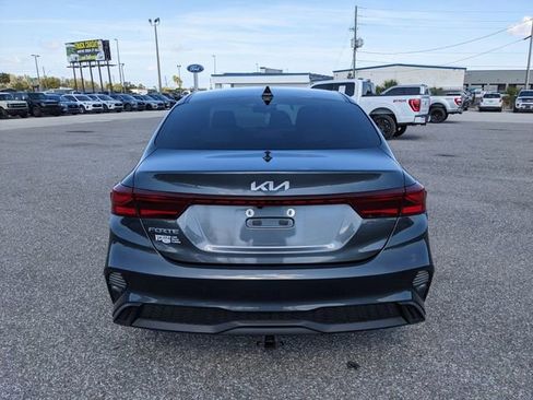 Used 2022 Kia Forte LXS image 5