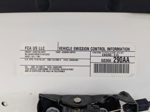 Used 2018 Jeep Cherokee Limited w/ Trailer Tow Group image 23