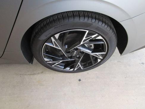 Used 2025 Kia K5 GT-Line AWD/4WD image 10