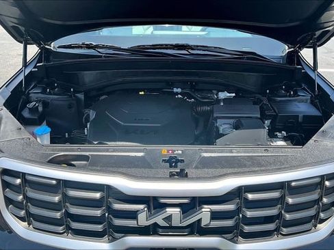 Used 2025 Kia Telluride S FWD image 30