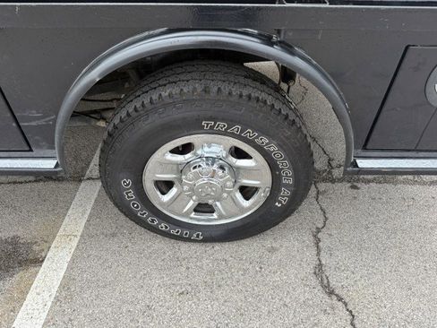 Used 2021 RAM 2500 Big Horn image 6