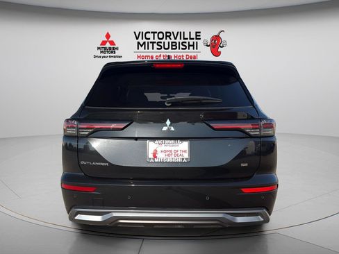 New 2026 Mitsubishi Outlander SE FWD image 6