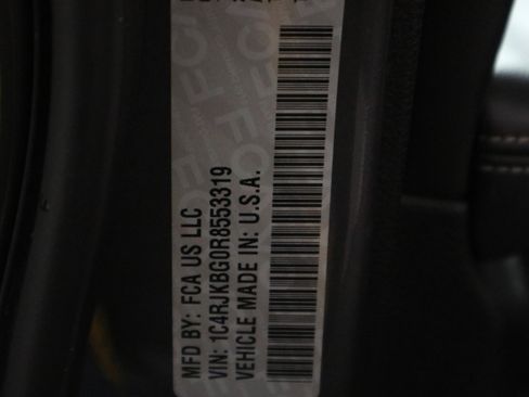 Used 2024 Jeep Grand Cherokee L Limited w/ Luxury Tech Group II image 39