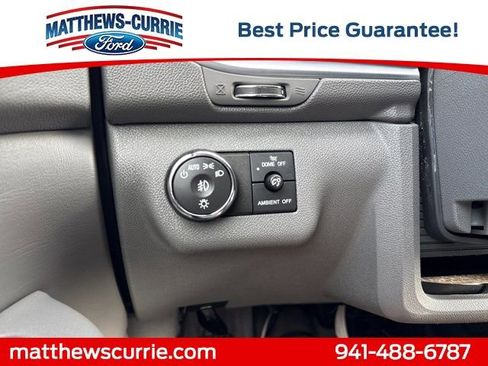Used 2017 Chevrolet Traverse Premier image 27