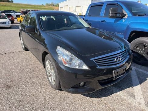 Used 2013 INFINITI G37 x w/ Premium Pkg AWD/4WD image 1