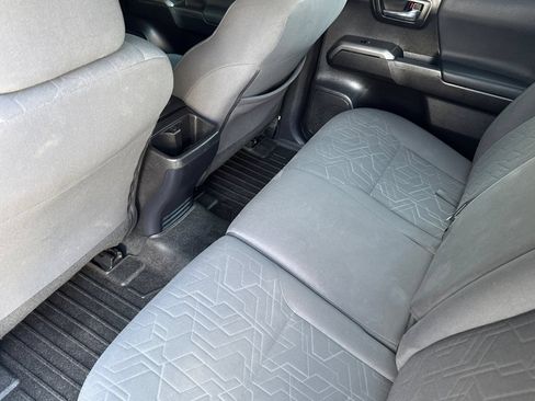 Used 2019 Toyota Tacoma TRD Off-Road AWD/4WD image 13