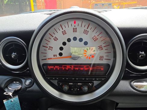 Used 2011 MINI Cooper Hardtop FWD image 34