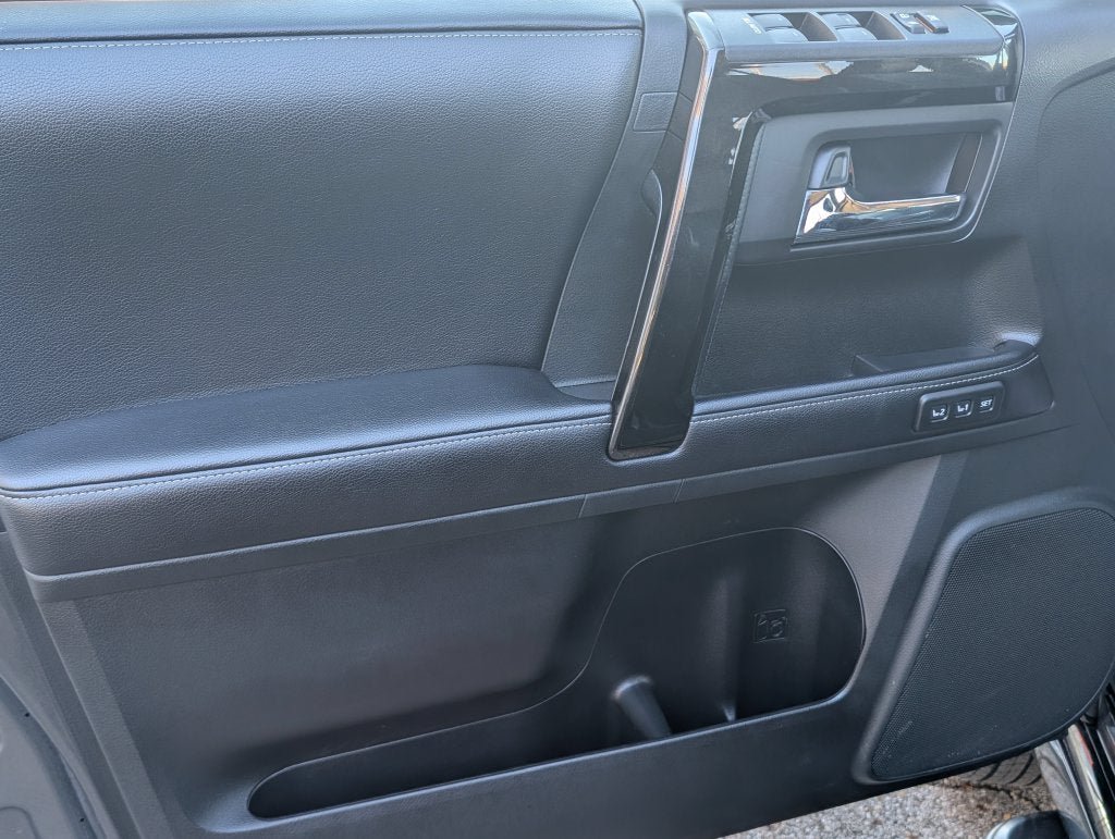 Certified 2019 Toyota 4Runner Limited AWD/4WD image 9