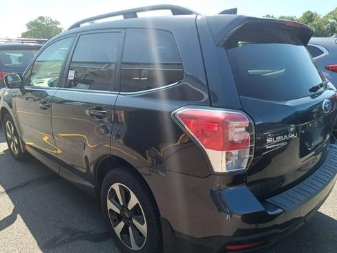 Used 2018 Subaru Forester 2.5i Limited AWD/4WD image 2