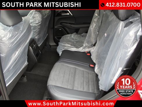 New 2026 Mitsubishi Outlander SE image 15