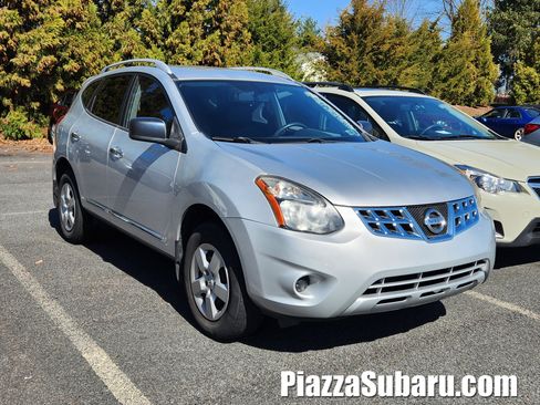 Used 2014 Nissan Rogue S w/ Convenience Package image 1