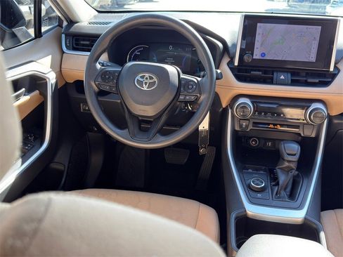 Used 2023 Toyota RAV4 LE image 23