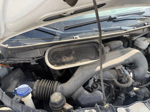 Used 2019 Ford Transit 150 XLT RWD image 67