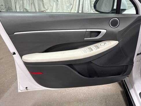 Used 2025 Hyundai Sonata SEL FWD image 19