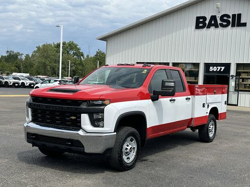 Used 2021 Chevrolet Silverado 2500 W/T w/ WT Convenience Package AWD/4WD image 2