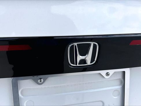 Used 2024 Honda Accord Touring image 31