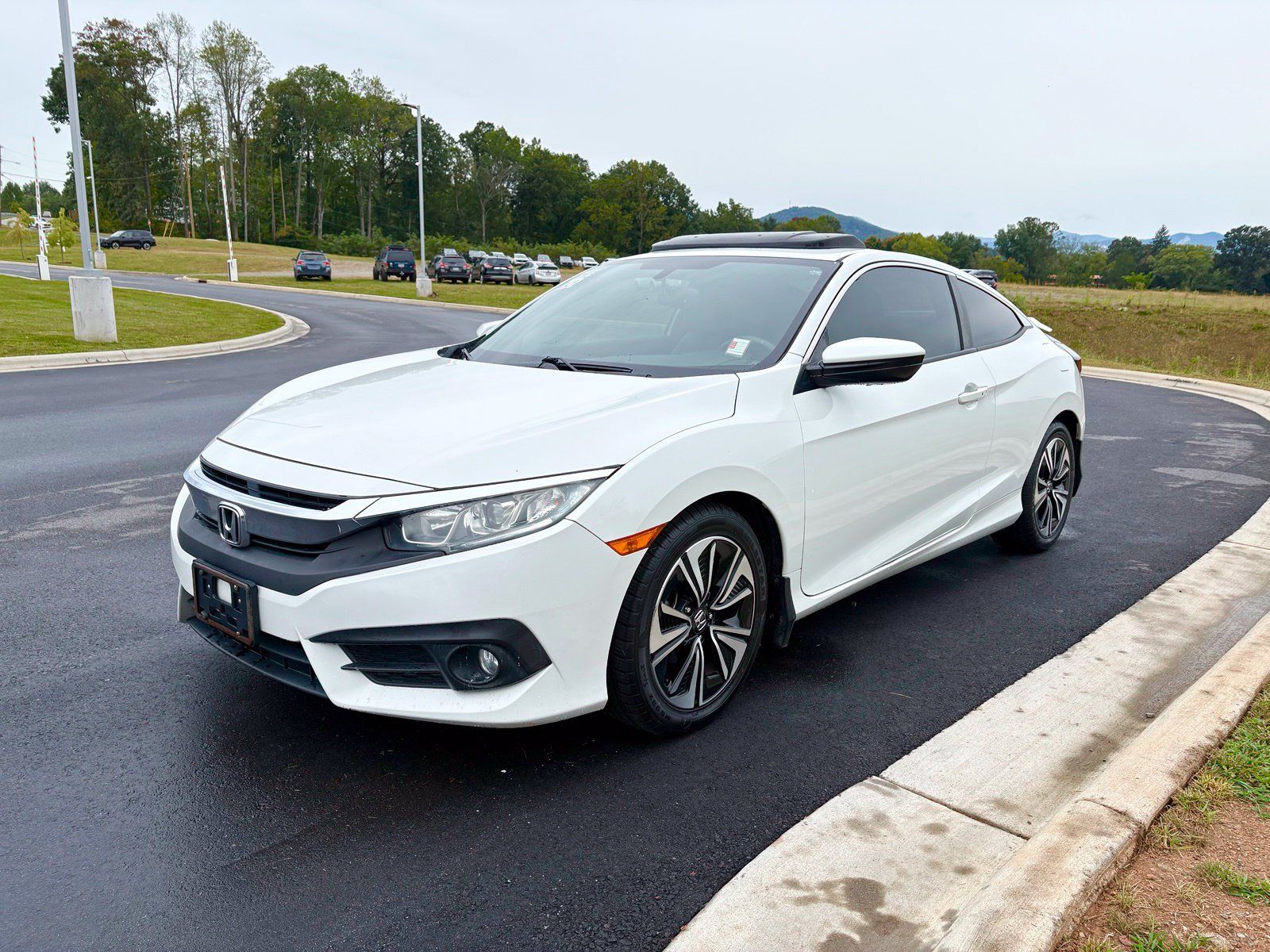 Used 2016 Honda Civic EX-L image 3