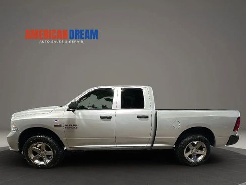 Used 2017 RAM 1500 Express w/ Express Value Package AWD/4WD image 2