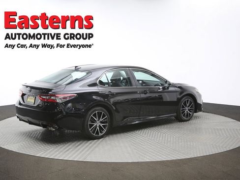 Used 2024 Toyota Camry SE image 40