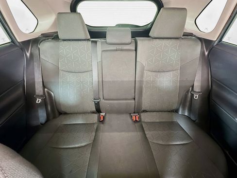 Used 2022 Toyota RAV4 XLE w/ Convenience Package image 13