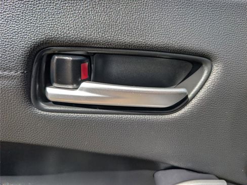 Used 2024 Toyota Corolla Cross XLE w/ Convenience Package image 31