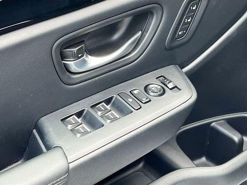 Used 2023 Honda Pilot Touring image 18