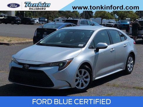 Used 2024 Toyota Corolla LE FWD image 1