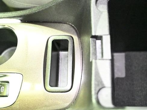 Used 2024 Chevrolet Malibu LT image 25