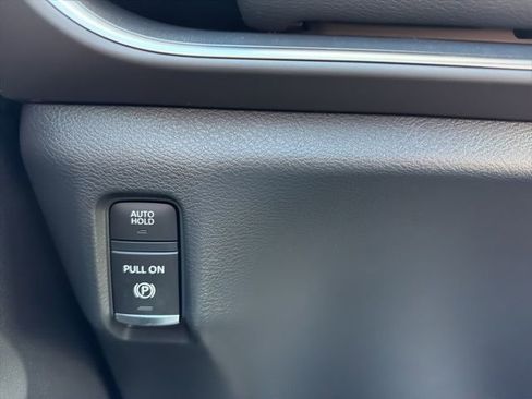 New 2026 Nissan Armada SV image 30