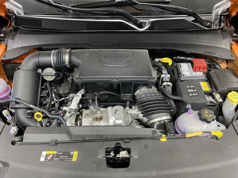 New 2026 Jeep Compass Latitude w/ Sun and Sound Group AWD/4WD image 39
