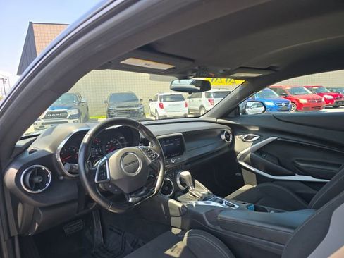 Used 2020 Chevrolet Camaro LT w/ Technology Package RWD image 12