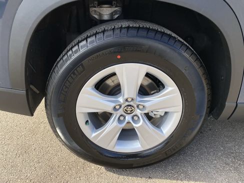 Certified 2026 Toyota Grand Highlander LE image 18