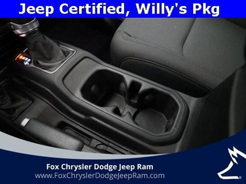 Certified 2021 Jeep Gladiator Willys image 11