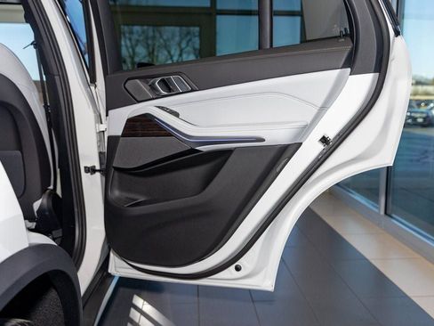 New 2026 BMW X5 xDrive40i image 36