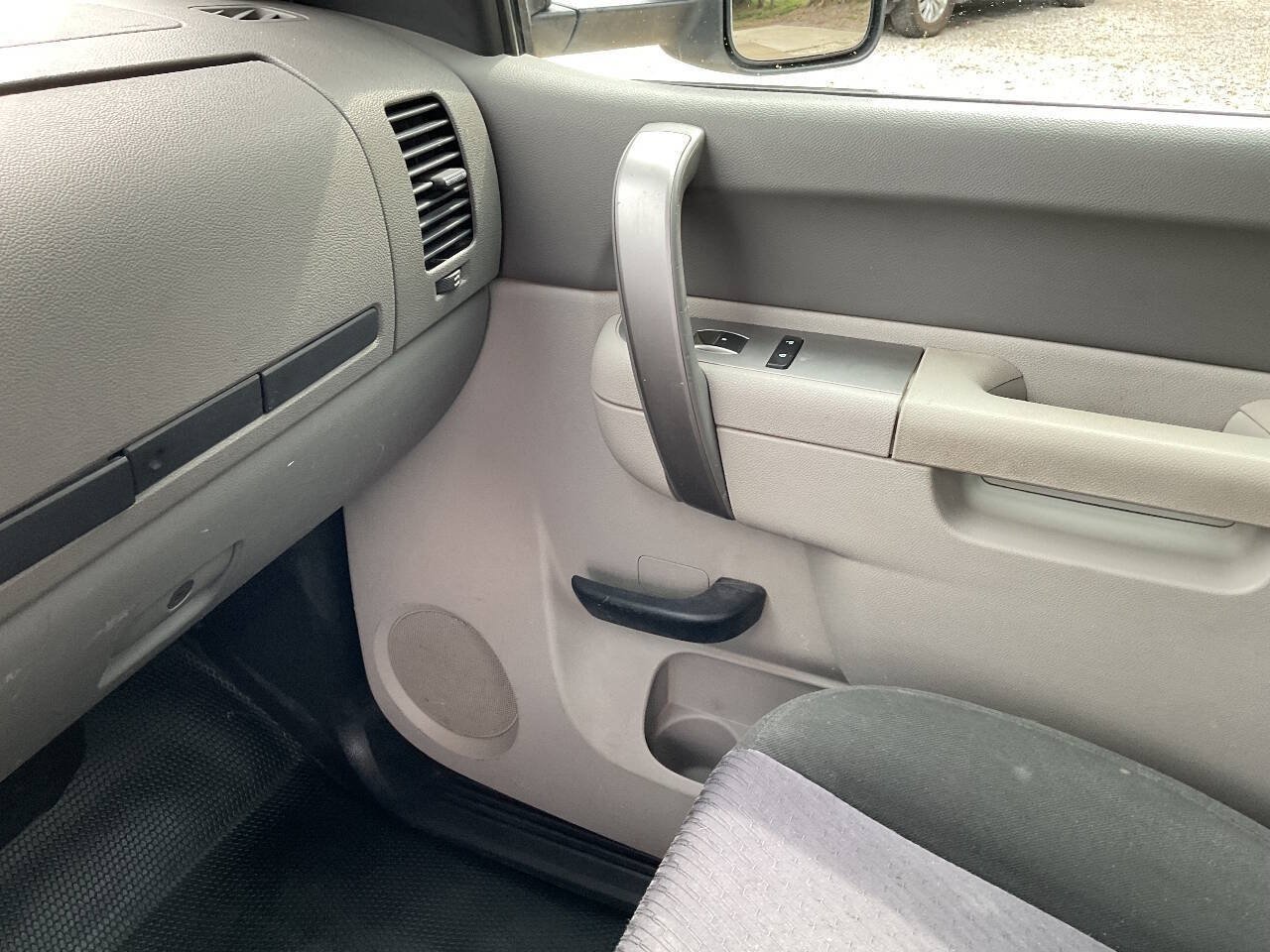 Used 2014 Chevrolet Silverado 3500 W/T AWD/4WD image 19