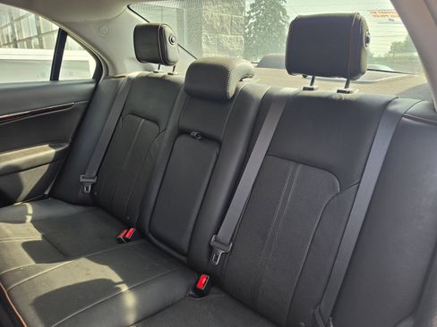Used 2012 Lincoln MKZ FWD image 9