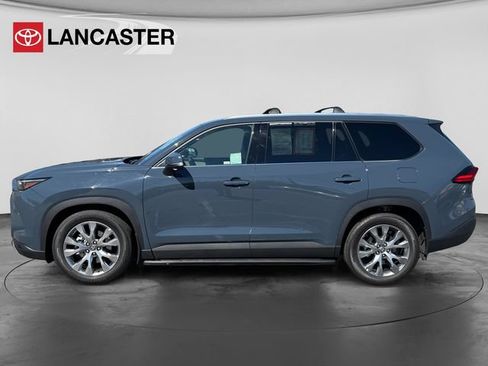 Certified 2024 Toyota Grand Highlander FWD image 4