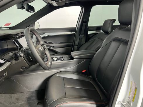 Used 2024 Jeep Wagoneer Launch Edition image 31