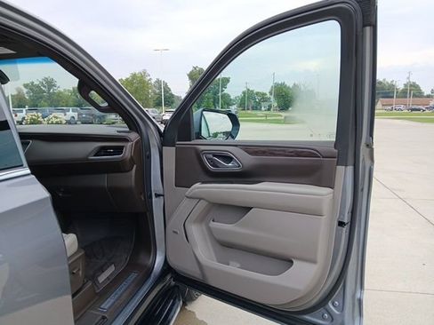 Certified 2022 Chevrolet Tahoe LT w/ LT Signature Package AWD/4WD image 26