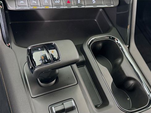 New 2026 GMC Sierra 1500 AT4 w/ AT4 Premium Package AWD/4WD image 11
