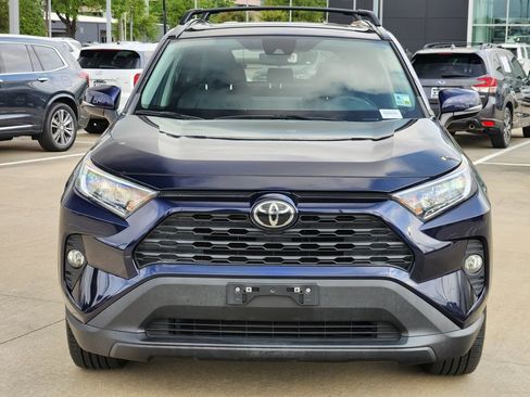 Used 2021 Toyota RAV4 XLE Premium image 2