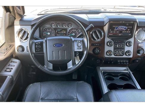 Used 2015 Ford F250 Lariat w/ Chrome Package image 6