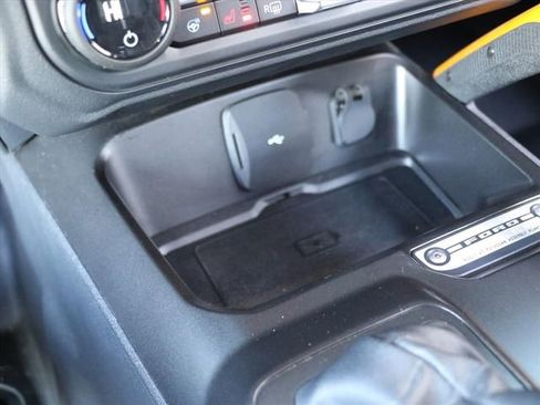 Used 2023 Ford Bronco Badlands image 27