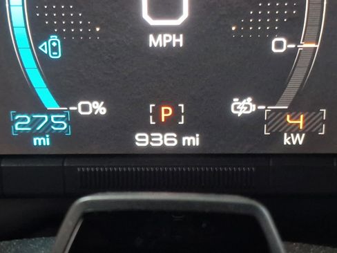 New 2025 GMC Hummer EV 2X w/ LPO, Dark Essentials Package image 17