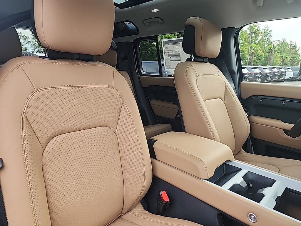 New 2026 Land Rover Defender 110 S AWD/4WD image 20