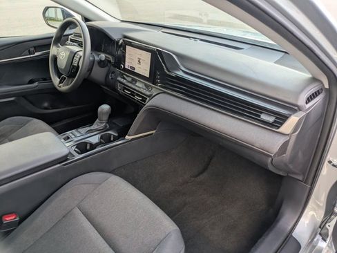 Used 2025 Toyota Camry LE FWD image 18