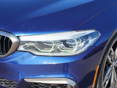 Used 2019 BMW M550i xDrive w/ Dynamic Handling Package AWD/4WD image 11