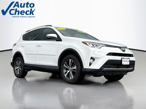 Used 2016 Toyota RAV4 XLE w/ Convenience Package AWD/4WD image 1